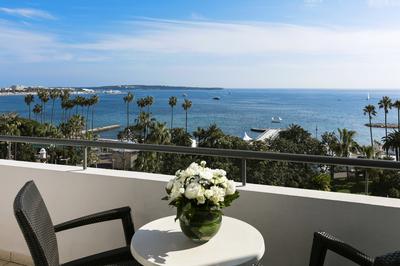 Prestige Seaview Room