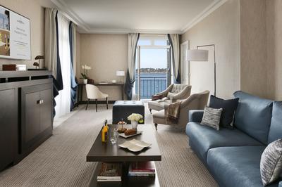 Prestige Suite