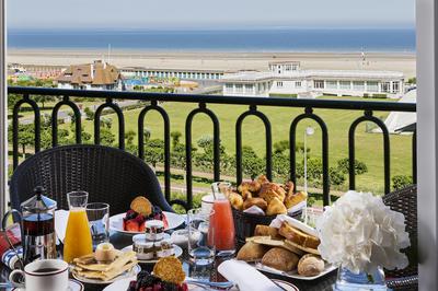 Prestige Sea View Suite