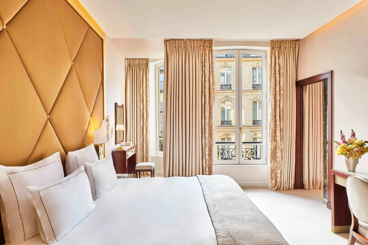 Deluxe Suite