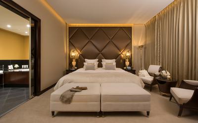 Grand Prestige Champs-Elysées Suite
