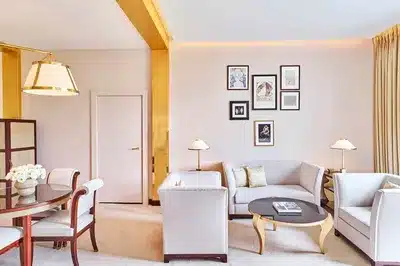 Grand Prestige Champs-Elysées Suite