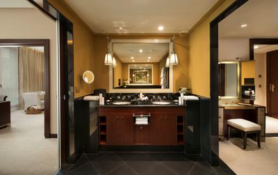 Grand Prestige Champs-Elysées Suite