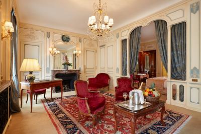 Signature Suite