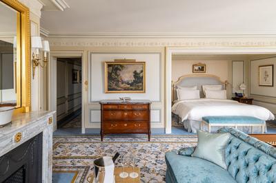 Deluxe Junior Suite