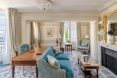 Deluxe Junior Suite
