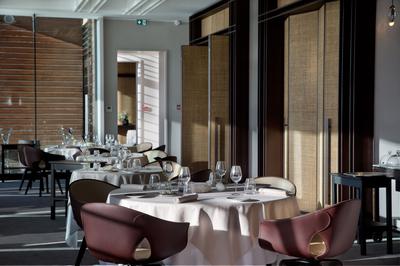 Gourmet Restaurant