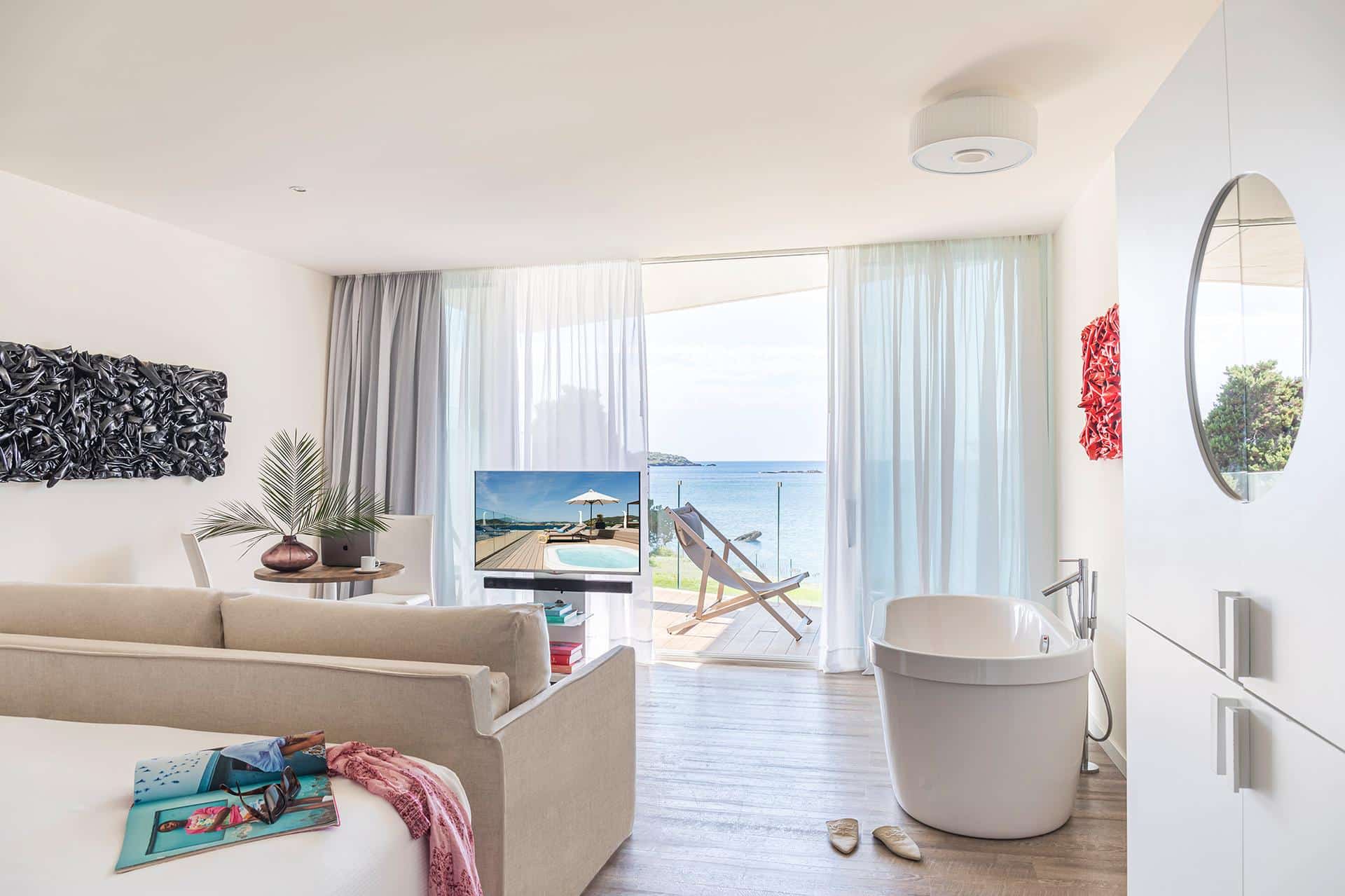 Extra ME+ Junior Suite with Sea View and Terrace