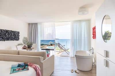 Extra ME+ Junior Suite with Sea View and Terrace