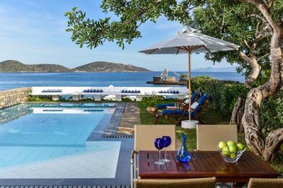 Hideaway Villa Sea View with Private Heated Pool
