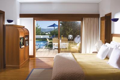 Family Villa with Private Heated Pool
