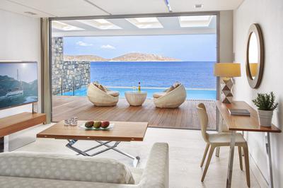 Premium Waterfront Junior Suite with Private Heated Pool