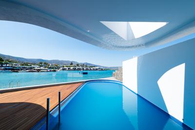 Executive Villa with Private Heated Pool (2 Bedrooms & 2 Sitting Rooms separate)
