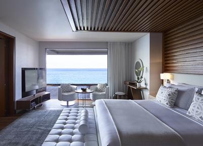 Presidential Villa Waterfront with Private Pool (One Bedroom & Sitting Room separate)