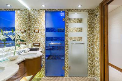 Deluxe Room Seaview Bathroom