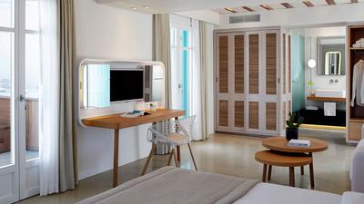 Honeymoon Suite