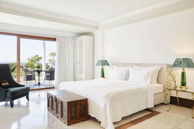 Executive Two Bedroom Suite with Sea View