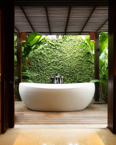 Three Bedroom Pool Villa Outdoor Bathtub