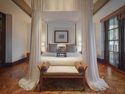 One Bedroom Deluxe Suite Signature Bed