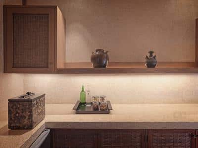 One Bedroom Superior Suite Pantry