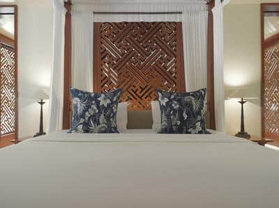 Three Bedroom Pool Villa Master Bed