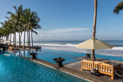 Infinity Pool - Daybed