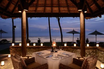 Dining Romantic Dinner