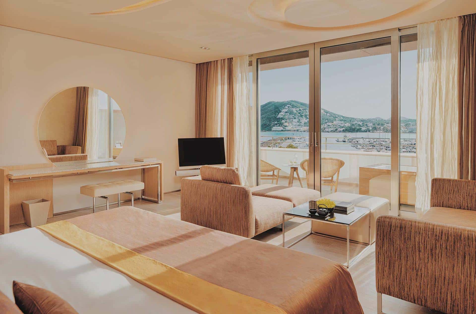 Cloud 9 Suite - Sea View