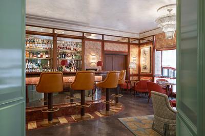 Baur's Bar
