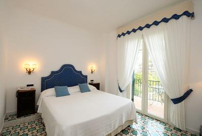 Partial Sea View Room, Side Sea View