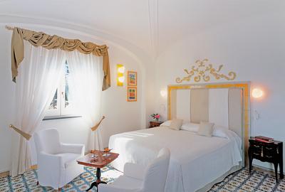 Deluxe Double, Front Sea View