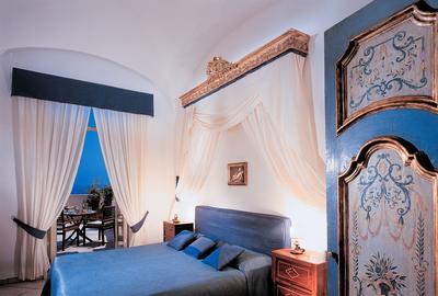 Suite, Front Sea View