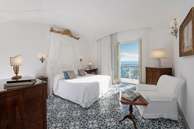 Deluxe Double, Front Sea View