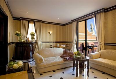 2-Bedroom Art Deco Suite