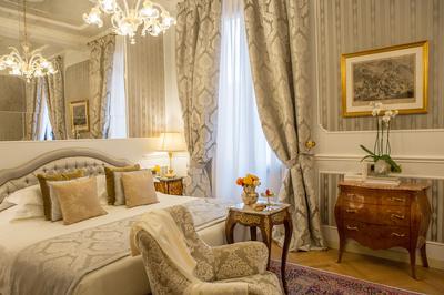 Grand Deluxe Room