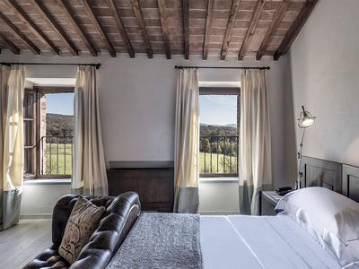 Prestige Room