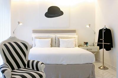 Suites with Private Pool and Garden