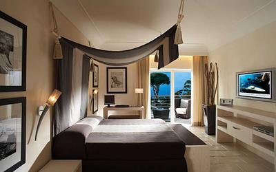 Monroe Suite
