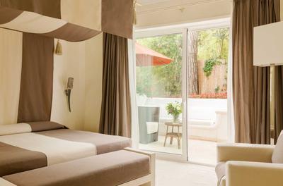 Classic Room Garden View