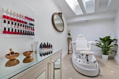 Beauty Salon