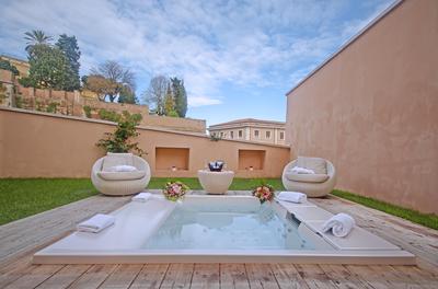 Garden Studio Apartment with Whirlpool and Garden