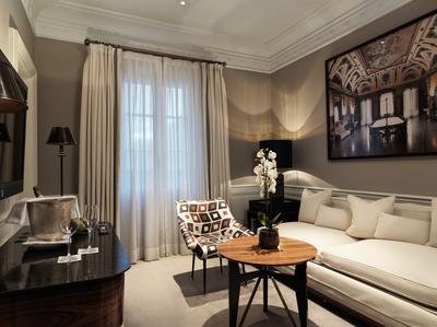 JKMaster Balcony Suite