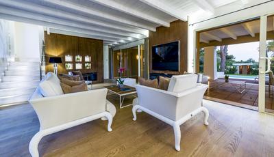 4 Bedroom Villa