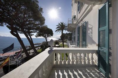 Riviera Suite