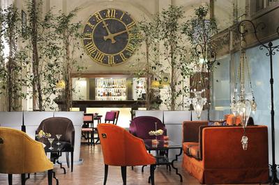 Lounge Bar by Sapordivino