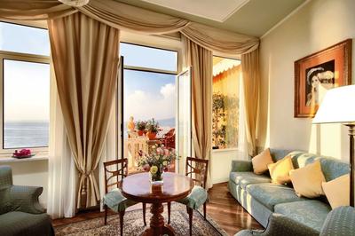 Deluxe Junior Suite