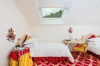 Single Attic Mansarda