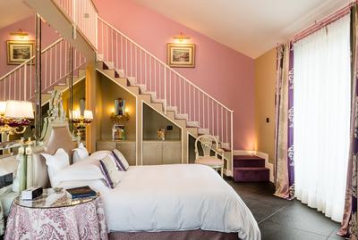 Flower Suite Lake View