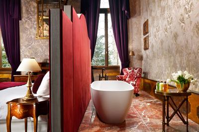 Luxury Suite - Grand Canal