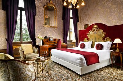 Luxury Suite - Grand Canal